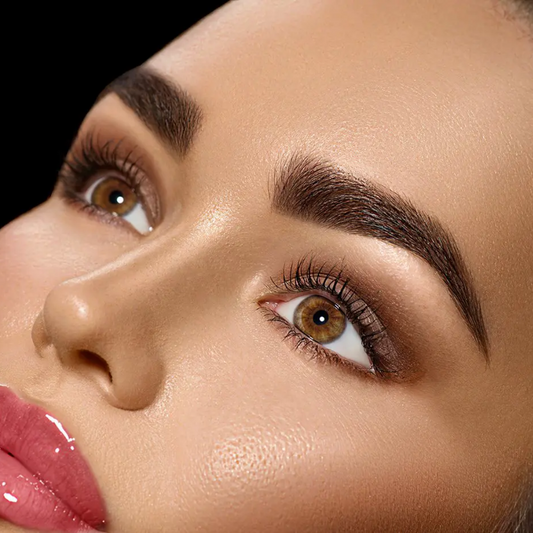 Microshading : La Révolution pour des Sourcils Parfaits et Naturels Effet Poudré